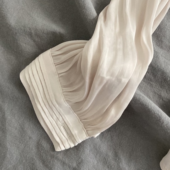 Banana Republic pearl blouse - XS - Picture 6 of 6